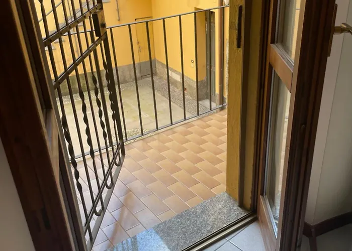 Accademia Paradise Lägenhet Bergamo